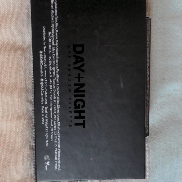 KAB cosmetics - Day + Night palette - Picture 4 of 6
